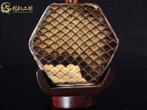 【已售】龍韻高級(jí)紫檀二胡7726 賽馬